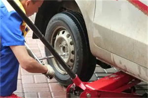 阿坝附近拖车24小时服务热线电话